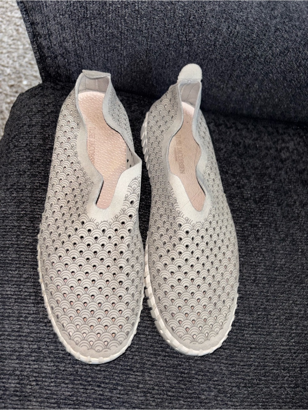 Ilse Jacobsen Hornbaek Tulip Flat Women’s Slip-on Shoes, Color Grey, Size 37
